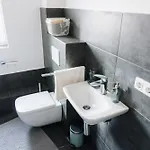 Zur Wieskapelle - Ideal Fuer Monteure Apartmán Straubing